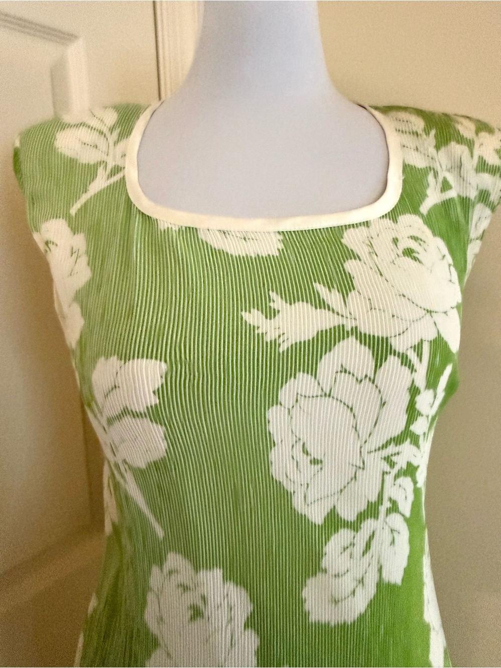 SULLY BONNELLY DRESSY DRESS ESCADA STYLE LIME COLOR SIZE 8US - Picture 3 of 8